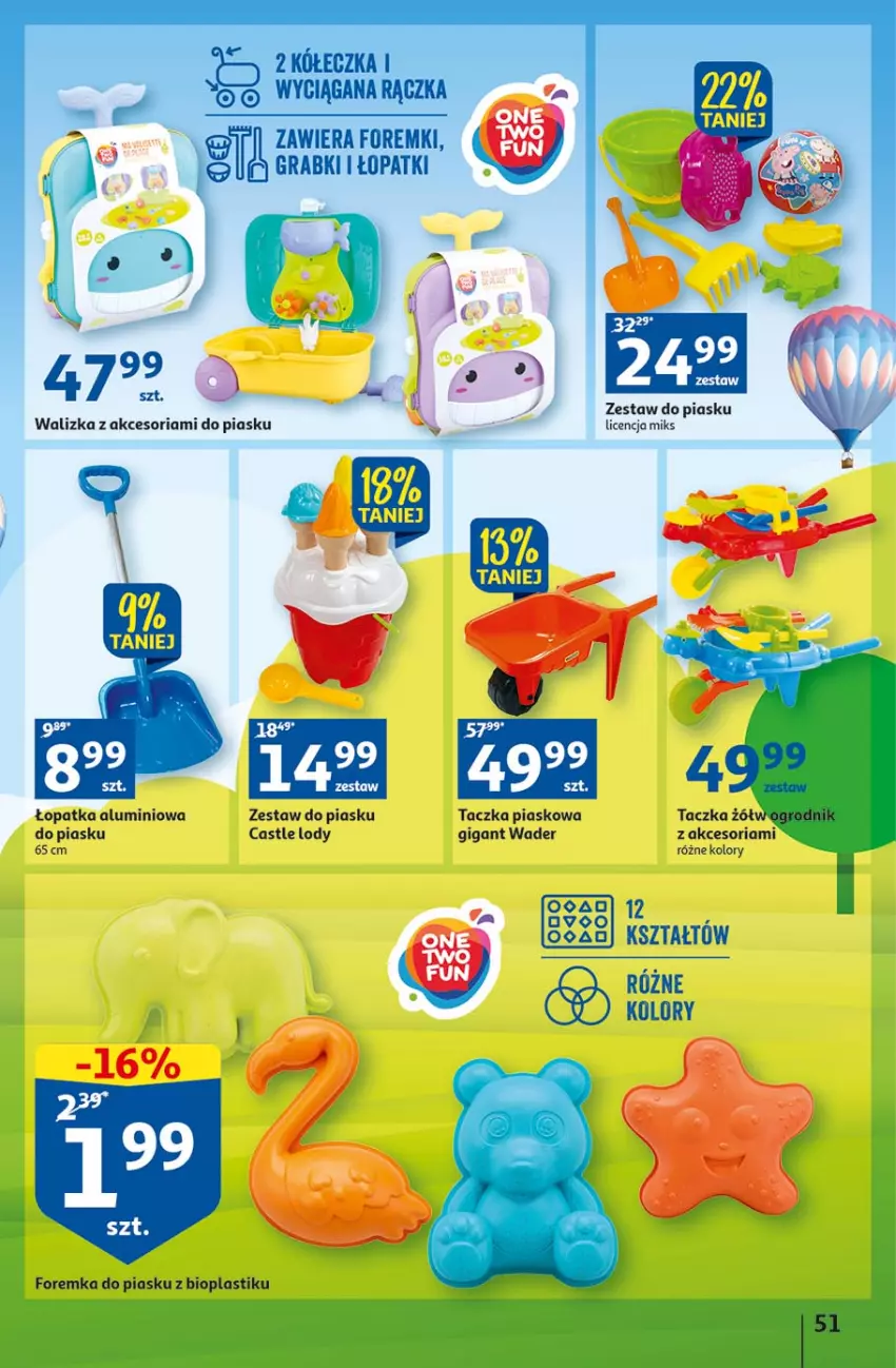 Gazetka promocyjna Auchan - Gazetka Radosny Dzień Dziecka Hipermarket Auchan - ważna 25.05 do 31.05.2023 - strona 51 - produkty: Foremki, Gra, Lody, Walizka